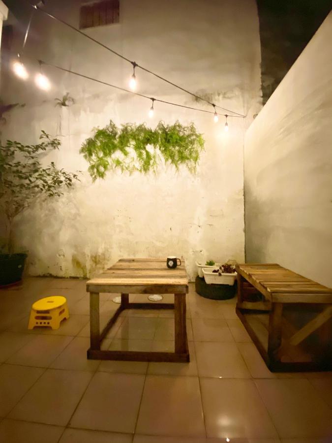 白狗公寓amo B&B市區金三角 東大門夜市 Hualien Exterior foto
